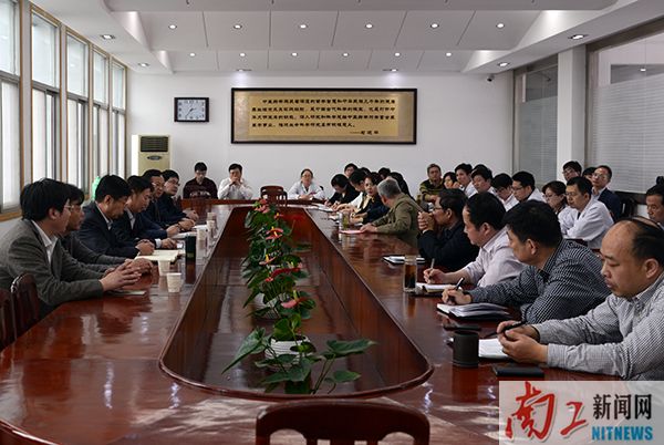 2017-04-21_163605_378227.jpg 2017.04.20中医学专业认证专家组初访(罗新宇 李杰 王鹏程 魏海龙 吕作佳) (3).jpg